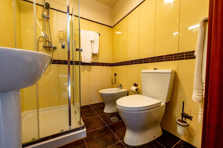 Bathroom 3, Herdade do Mondego, Guarda