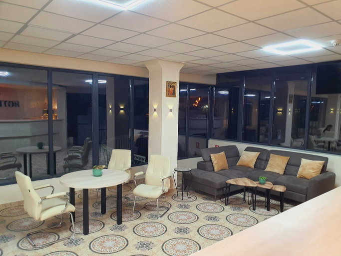 Others 4, Hotel Ancora, Tuzla