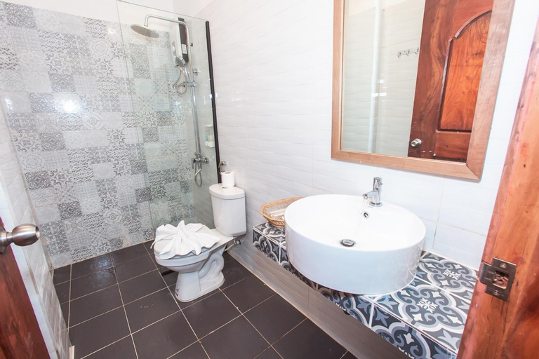 Bathroom 4