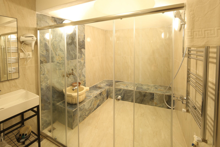 Bathroom, Kaleici Konak, Merkez