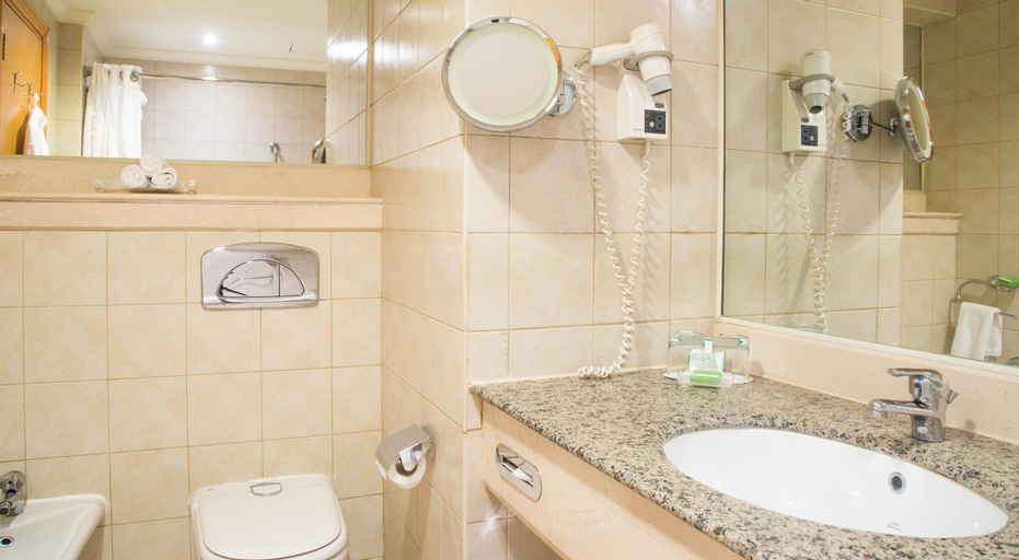 Bathroom 4