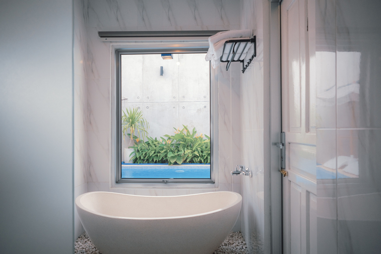 Bathroom 9