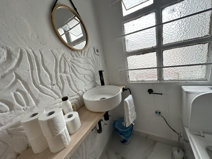 Bathroom 3, Habitaciones la jungla 22, Cádiz