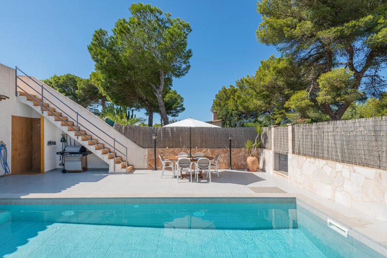 Sport & Beauty 5, Casa Garonda - Villa With Private Pool In Cala Pi, Baleares
