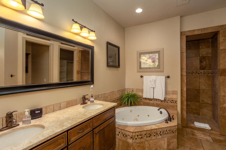 Bathroom 3, D3 Spacious Sunset Suite Second Floor 2-bedroom, Washington