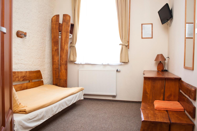 Bedroom 2, Hotel Bida z Nedza, Warsaw West