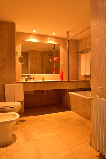 Bathroom 5, Pousada Castelo de Alcacer do Sal - Historic Hotel, Alcácer do Sal