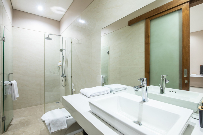 Bathroom 2, Luxury PrivatePoolVilla Lumiere Dewi Sri, Badung
