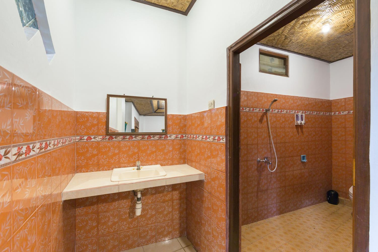 Bathroom 5, Sayong House, Gianyar
