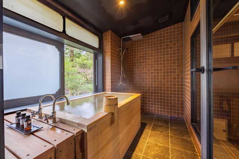 Bathroom 4