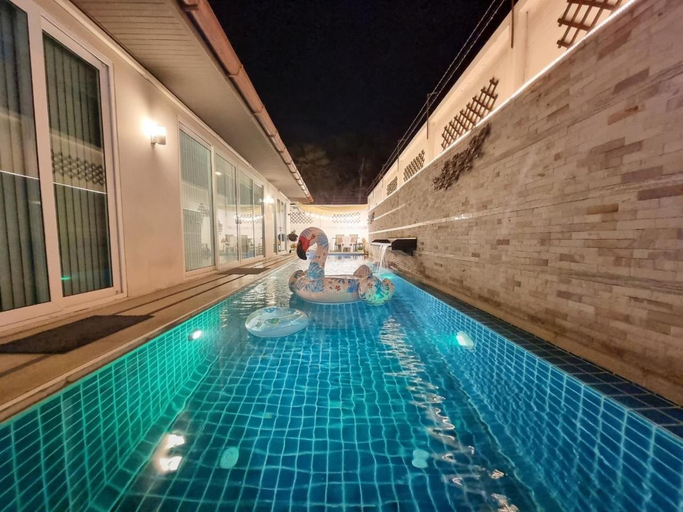 Others 4, Peter Pan Poolvilla, Pattaya