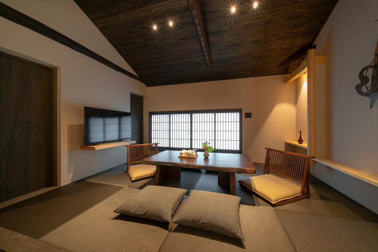 Others 3, Hinaya Gojo, Kyoto