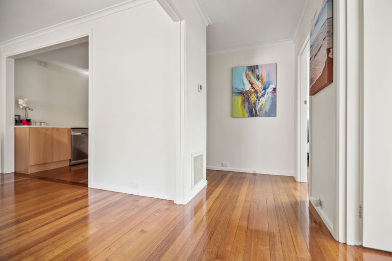 Others 5, StayAU 2BRM Beach Family House Hampton, Melbourne
