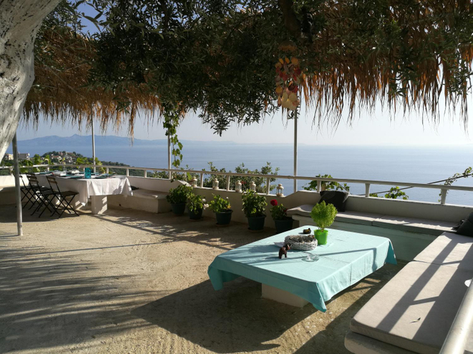 Others 2, Piqeras Relax Guest House, Sarandës