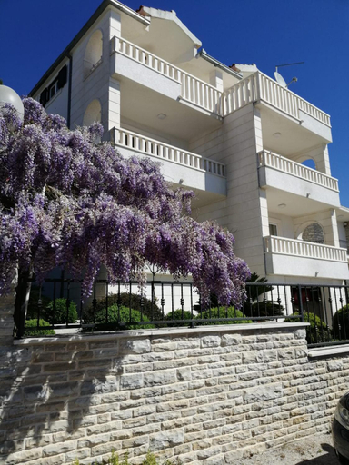 Exterior view 2, Apartments Amor, Trogir