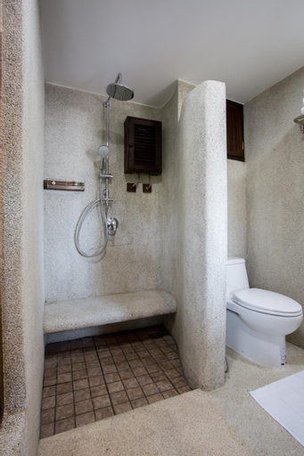Bathroom 8