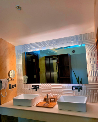 Bathroom 5