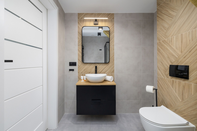 Bathroom 4, Kościuszki With A/C Katowice by Renters, Katowice City