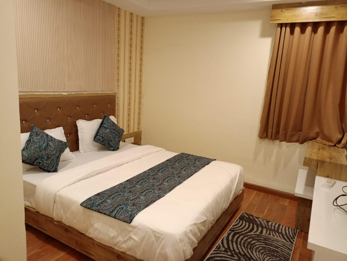 Bedroom 2, Hotel MD, Vadodara