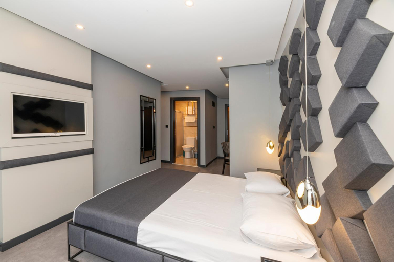 Bedroom 2, White Palace Hotel, Bakırköy