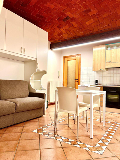 Others 2, V HOME, Biella
