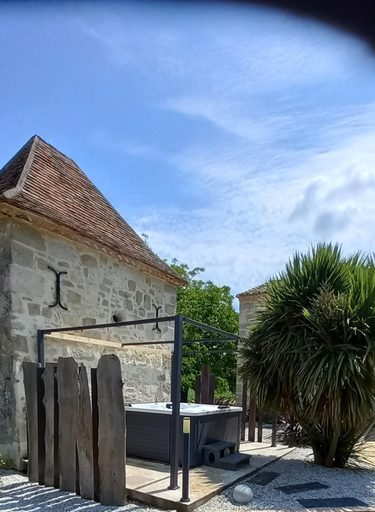 Others 4, L'atelier d'Andre, Lot-et-Garonne
