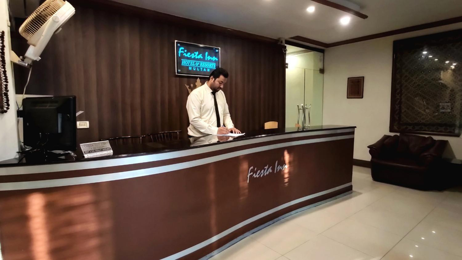 Public Area, Fiesta Inn Hotel & Resorts Multan, Multan