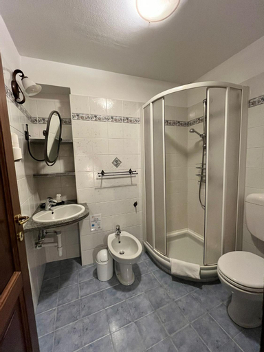 Bathroom 5