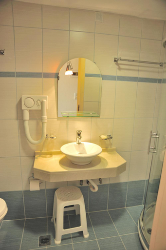 Bathroom 5, Creta Mare, Crete