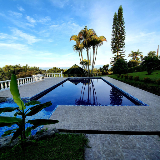 Swimming pool 5, Finca Bellavista Pereira, Pereira