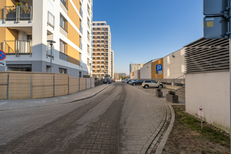 Others 4, Unique two Bedroom Apartment by Renters, Poznań City