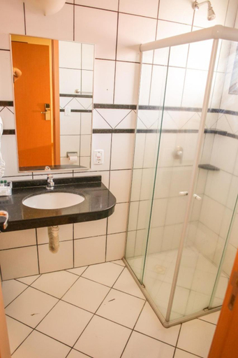 Bathroom, Hotel Monte Carlo, Uruguaiana