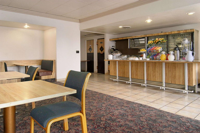 Food & Drinks, Rodeway Inn Enid South, Garfield
