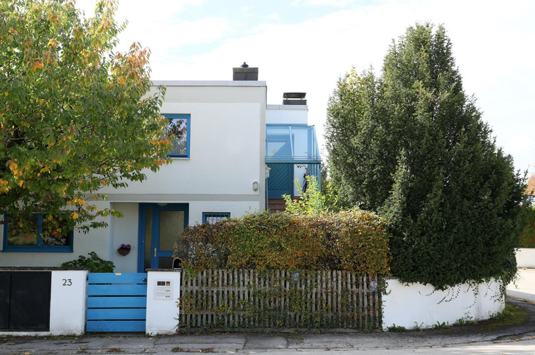 Relaxing 140m2 Holiday Home South of Munich - 25 Min to Center - Fully Equipped, München