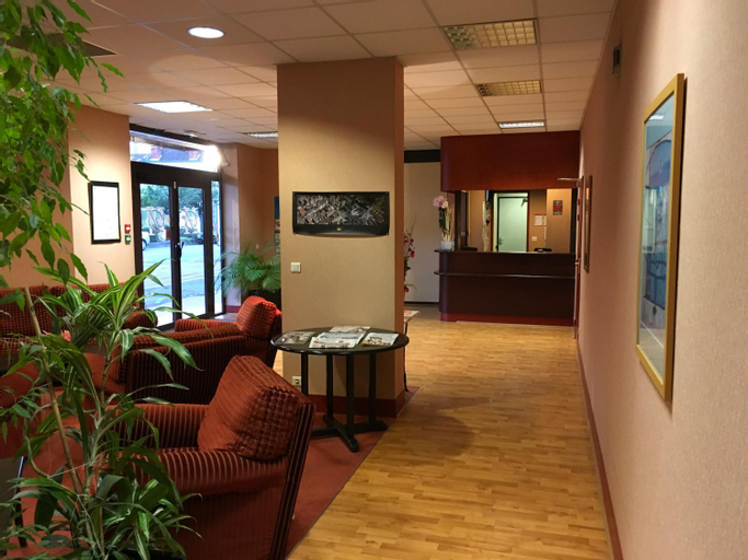 Public Area 2, Hotel Dorele, Loiret