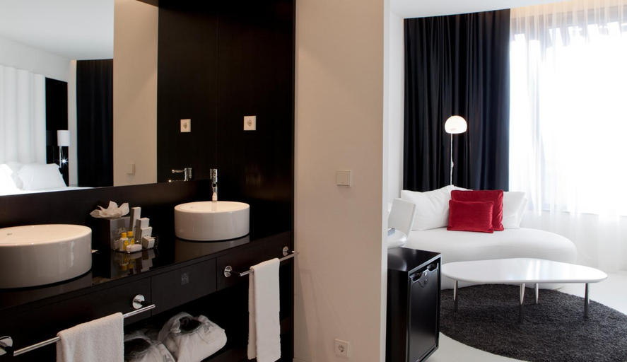 Bathroom 4, Hotel Porta Fira 4* Sup, Barcelona