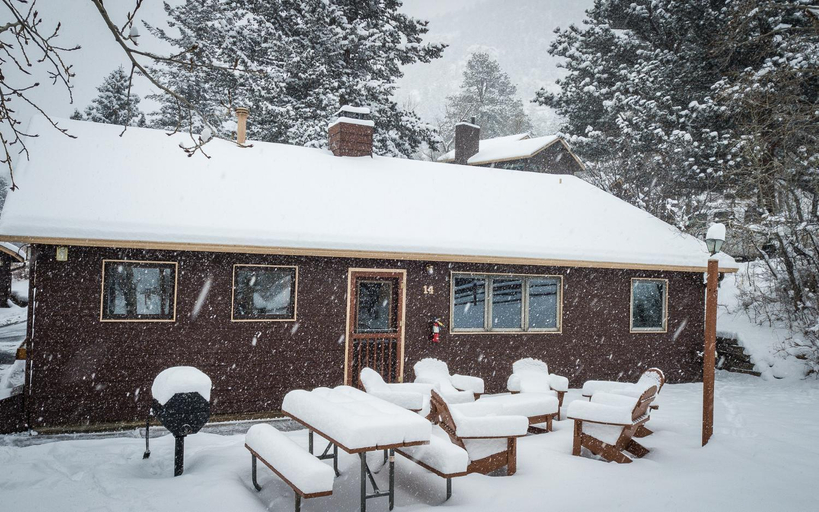 Others 3, McGregor Mountain Lodge, Larimer
