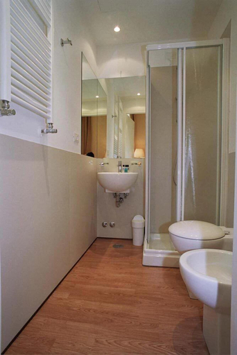 Bathroom 5, Hotel Acca, Venezia