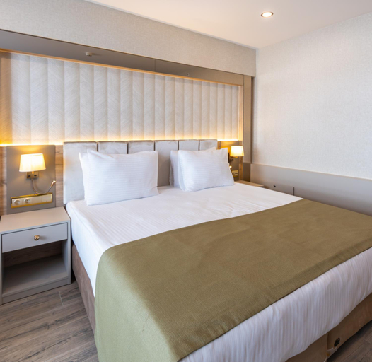 Bedroom 2, Belenli Resort Hotel, Serik