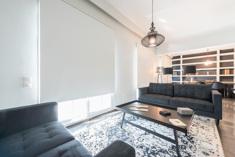 Others 2, Spacious 4BR Penthouse • Updated Bathroom, Attica