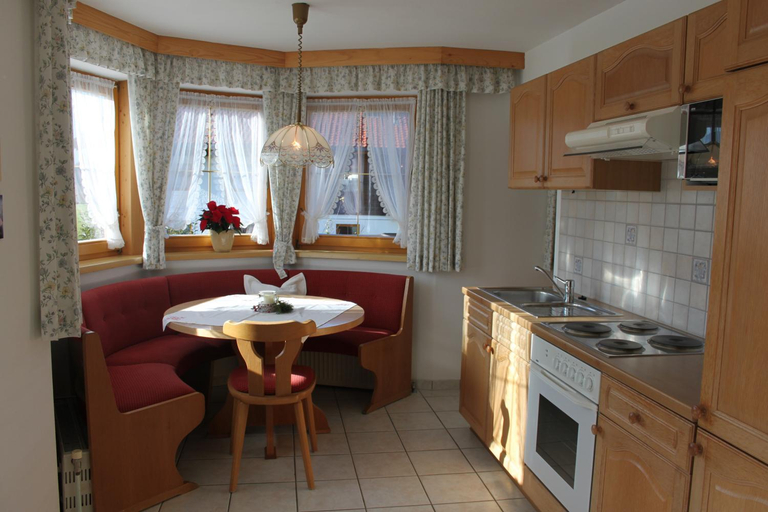 Kitchen, Huttschmiedhof, Kitzbühel