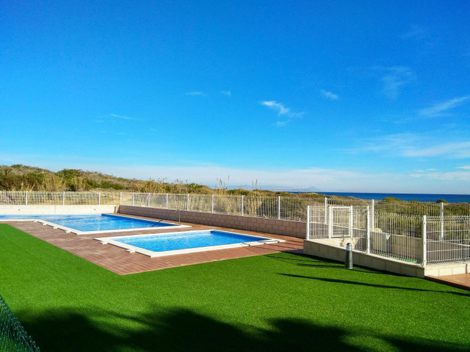 Swimming pool 3, Luxury and Modern Beach Apartment with Sea Views, Alicante