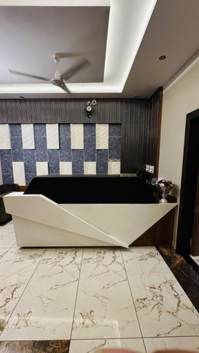 Bathroom, Hotel Ratnam Palace Maheshwar, West Nimar