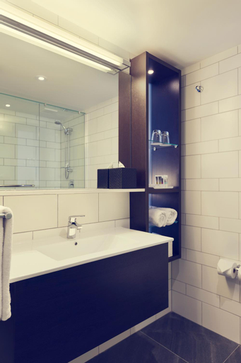 Bathroom 6