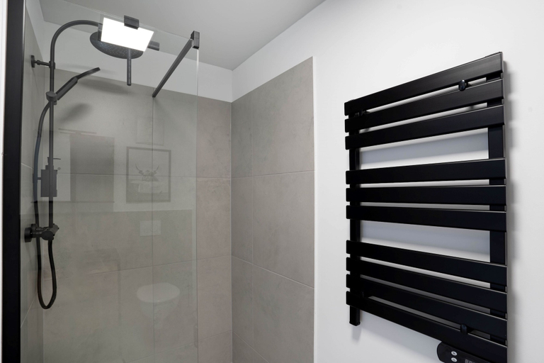 Bathroom 3, Schicke Apartments in Bonn I home2share, Bonn