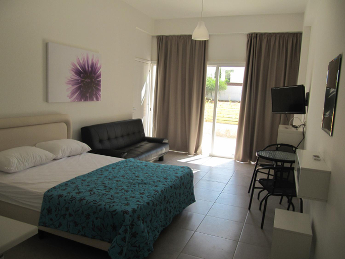 Bedroom, Sunny Holiday Apartments