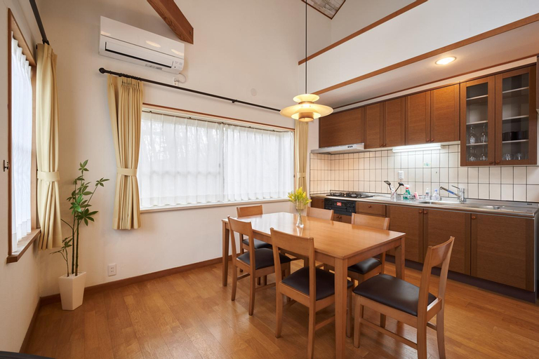 Dining Room 11