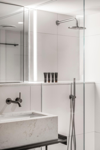 Bathroom 4