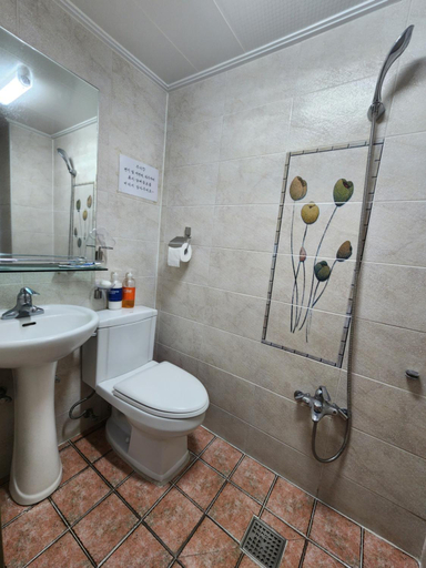 Bathroom, eComfortable Hotel, Ulleung