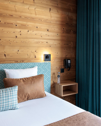 Bedroom 3, Hotel L'Edelweiss, Savoie